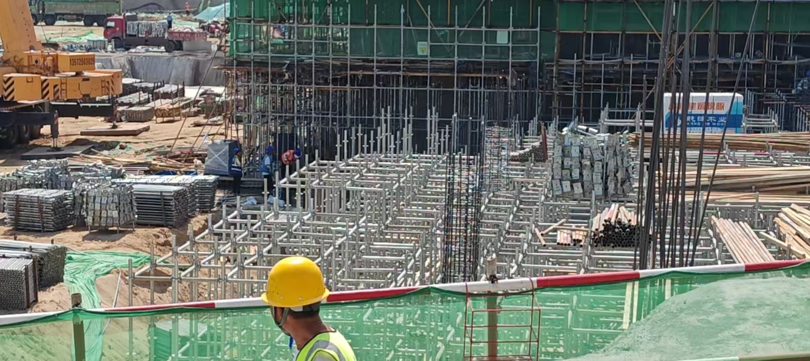 ingkol-metal-high-rise-construction-4day-cycle.jpg